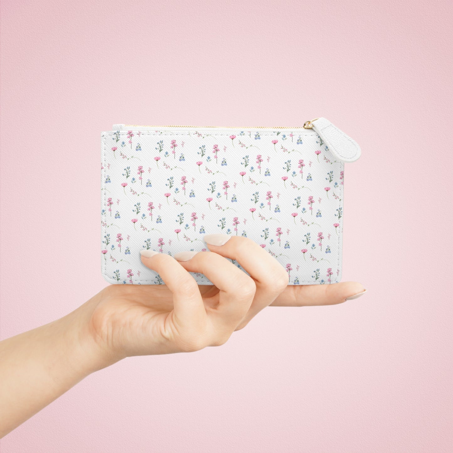 VINTAGE WHITE FLORAL LEATHER POUCH