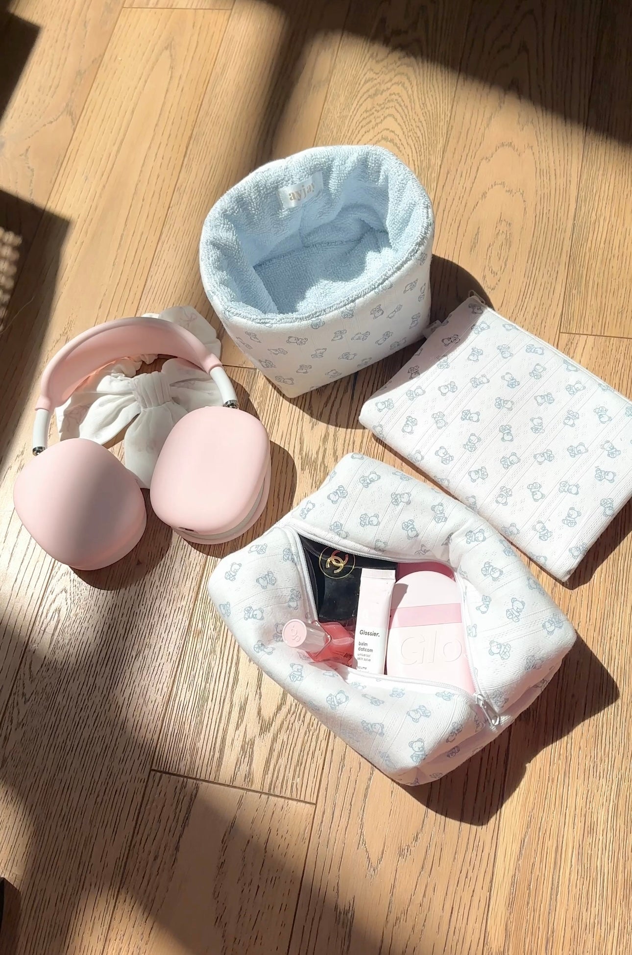 WHITE BABY BLUE TEDDY BEAR MAKEUP BAG