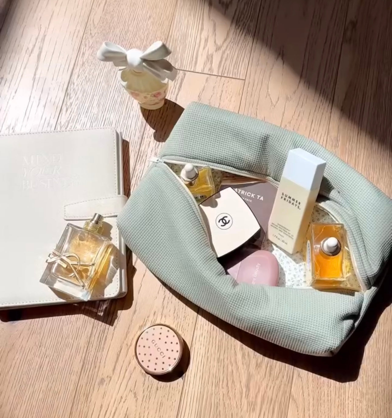 JADE GREEN MAKEUP BAG