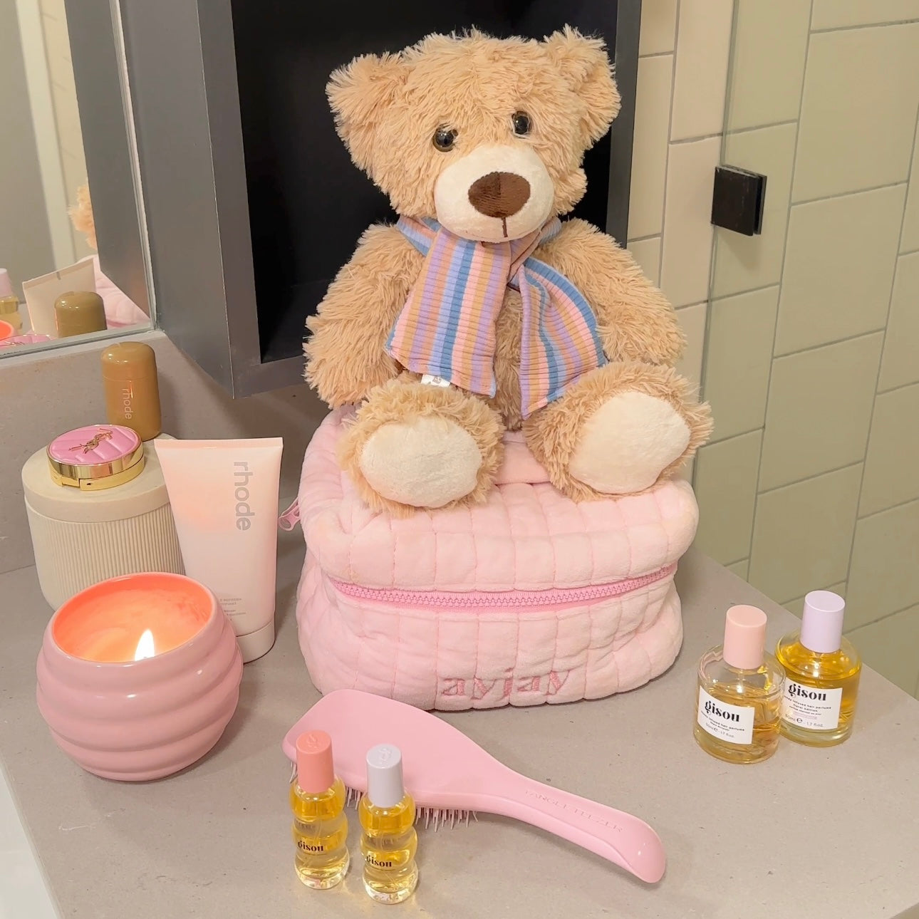 THE HOLIDAY TEDDY BEAR + GIFT BAG