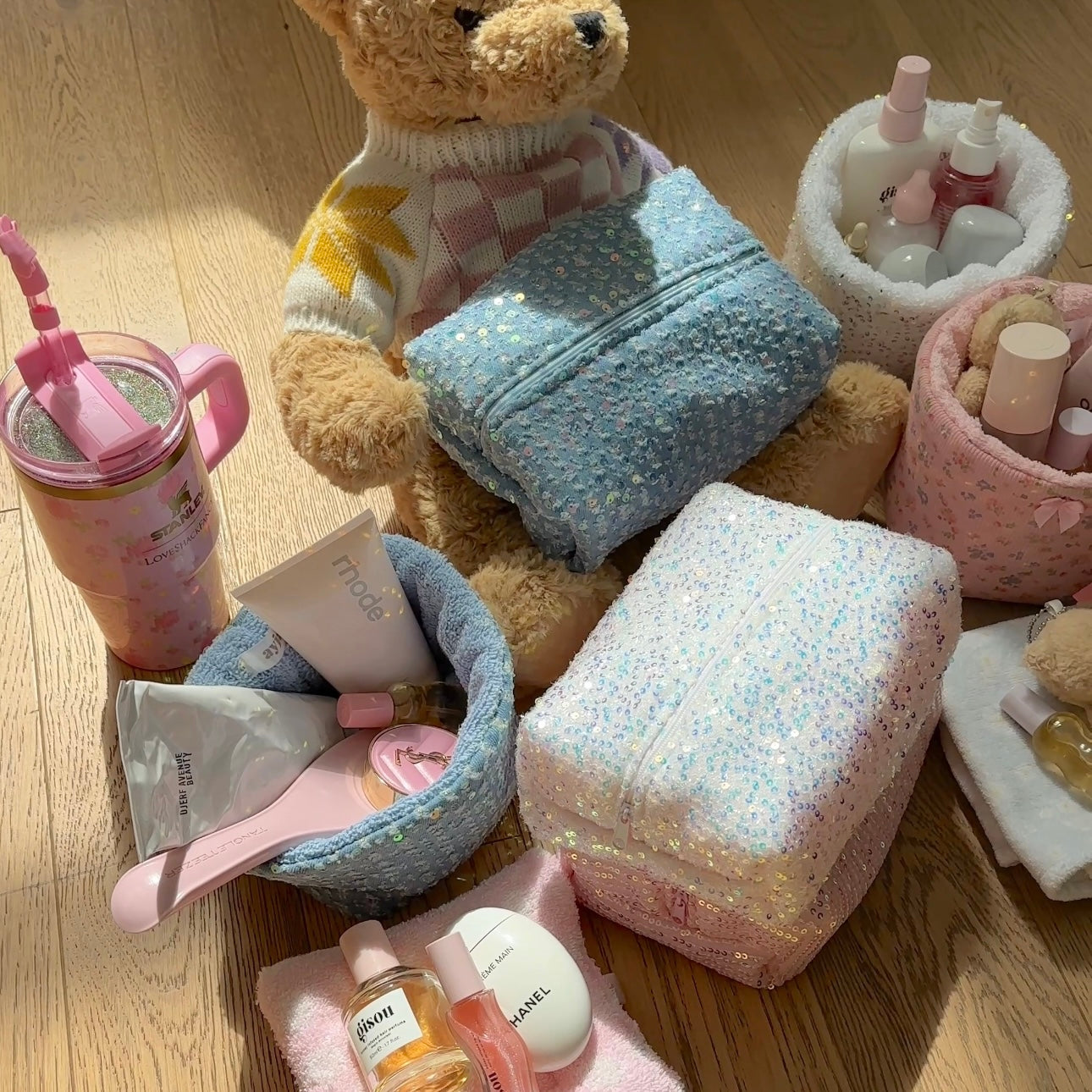 LIMITED EDITION SILVER SEQUIN MAKEUP BAG