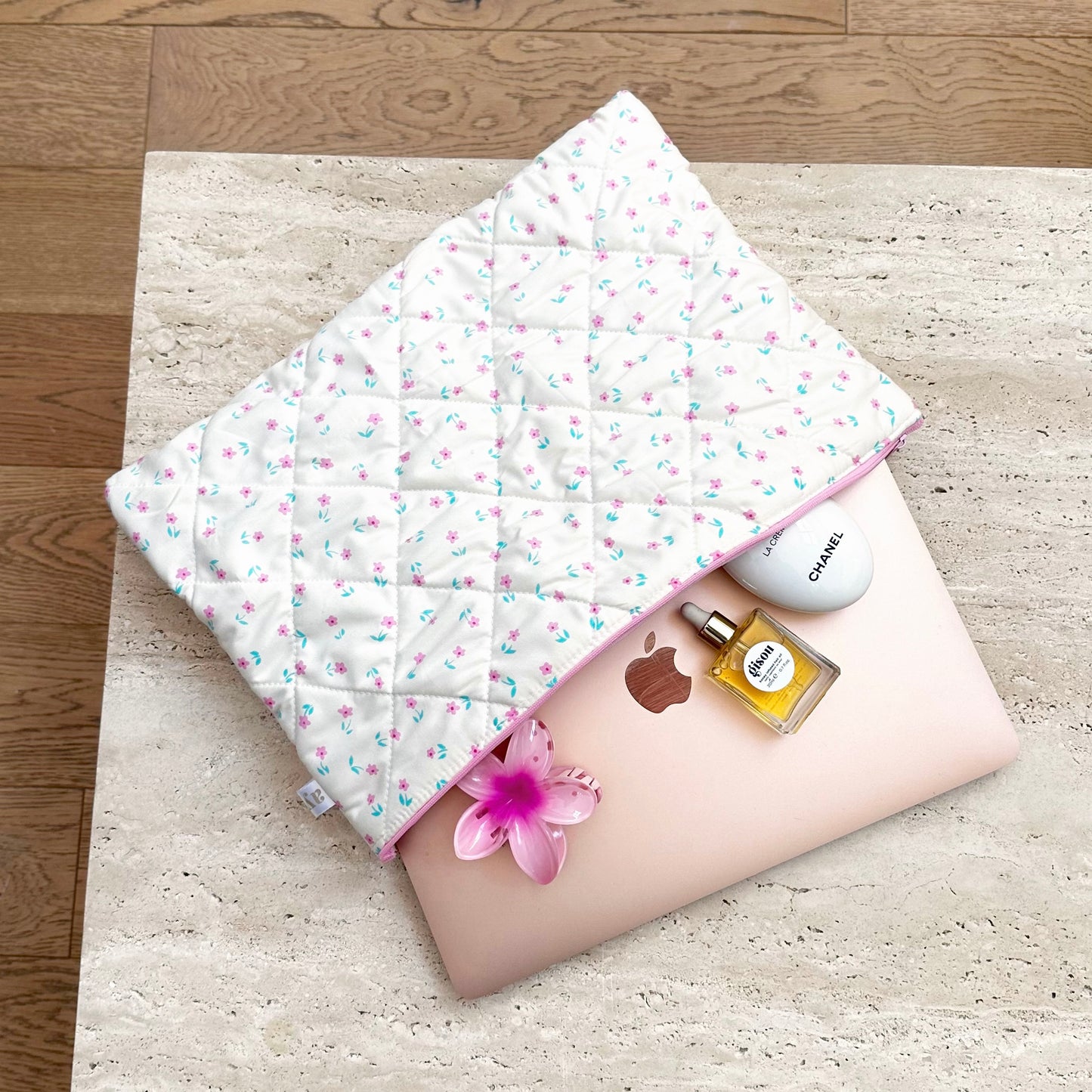 CREAM LILY LAPTOP SLEEVE-AYJAY
