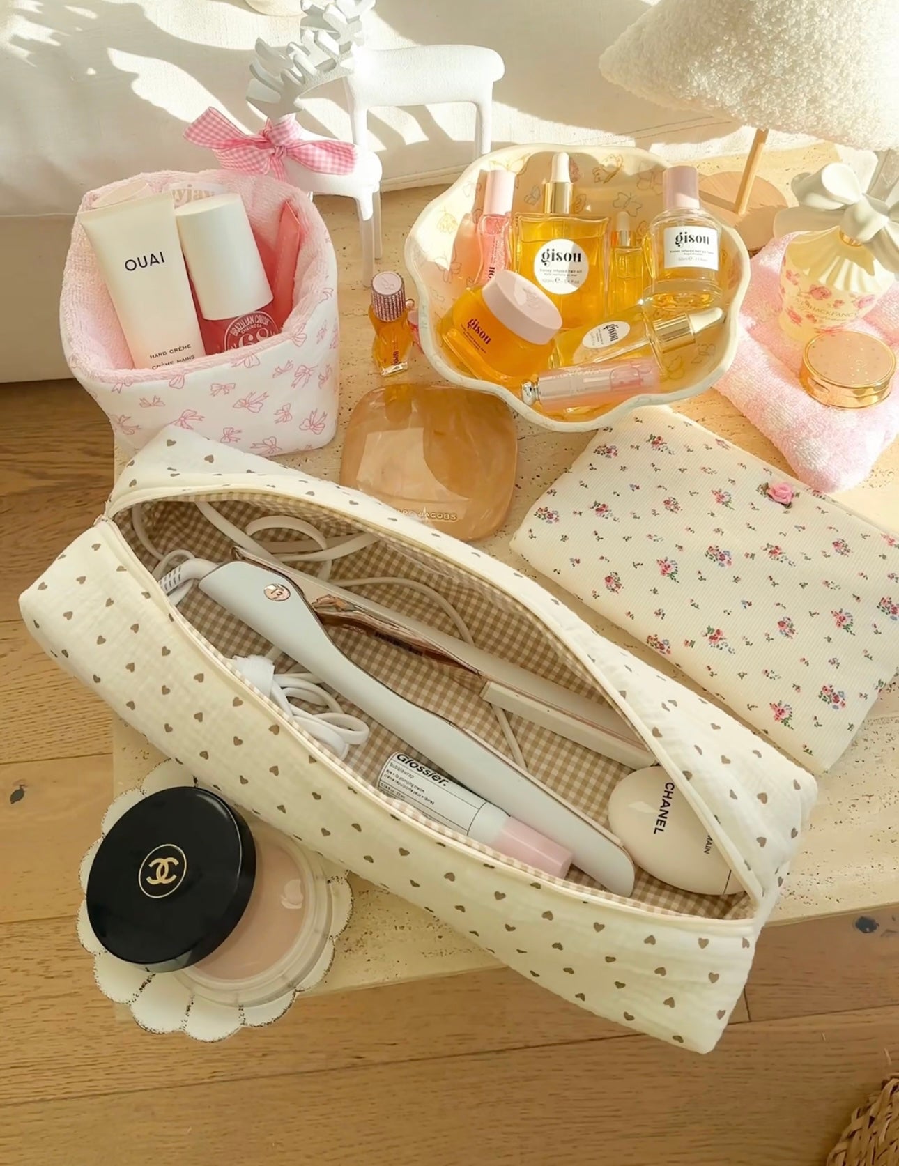 BROWN HEARTS MAKE-UP BAG