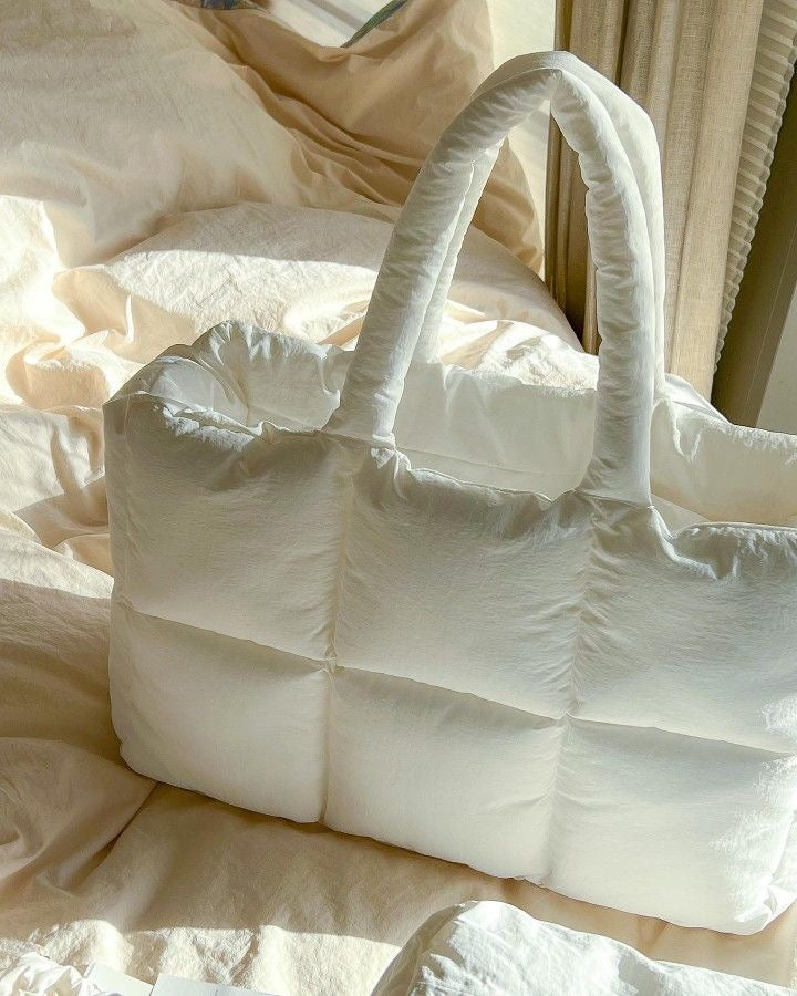 WHITE CLOUD PUFFER DUFFLE BAG