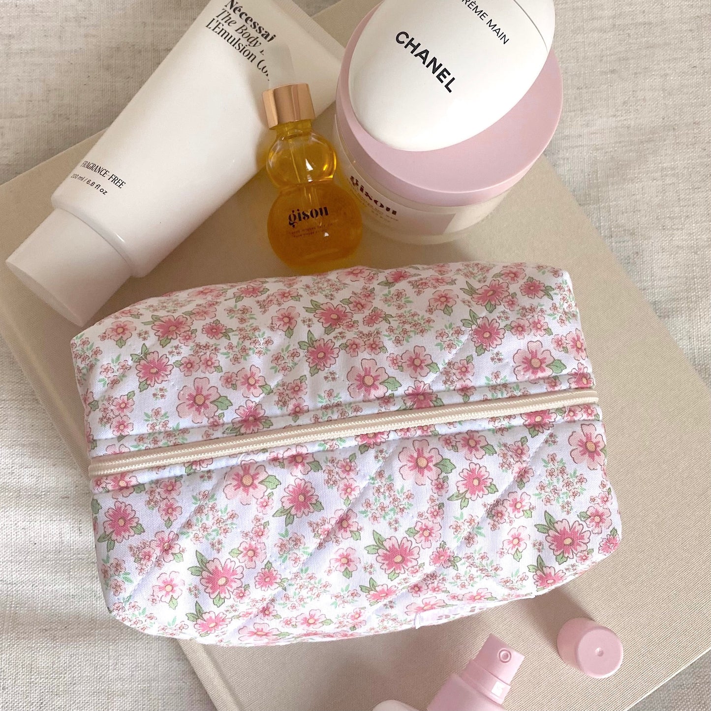 CUTE PINK FLORAL MAKEUP TOILETRY BAG