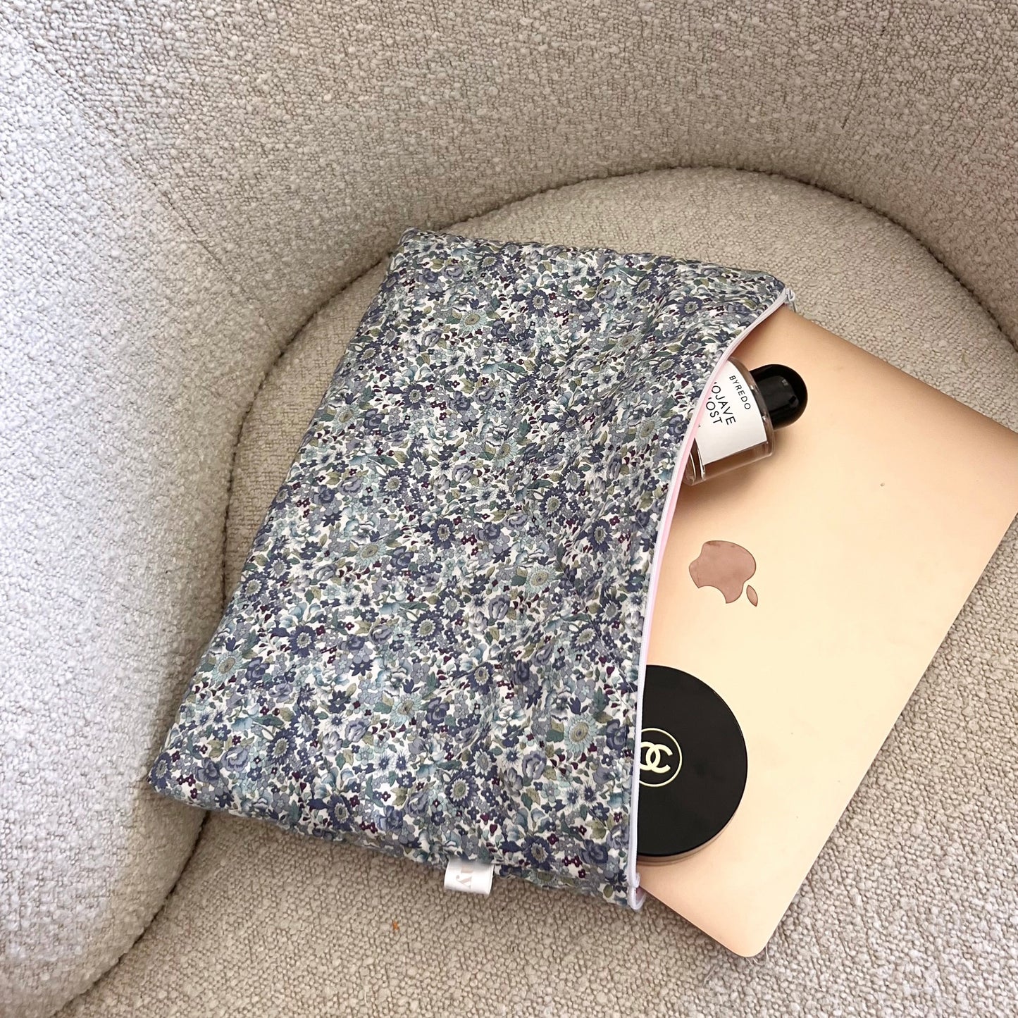 BLUE FLORAL LAPTOP SLEEVE-AYJAY