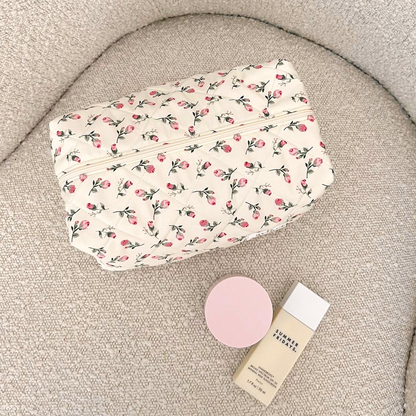 NEUTRAL PINK ROSES FLORAL MAKEUP TOILETRY BAG