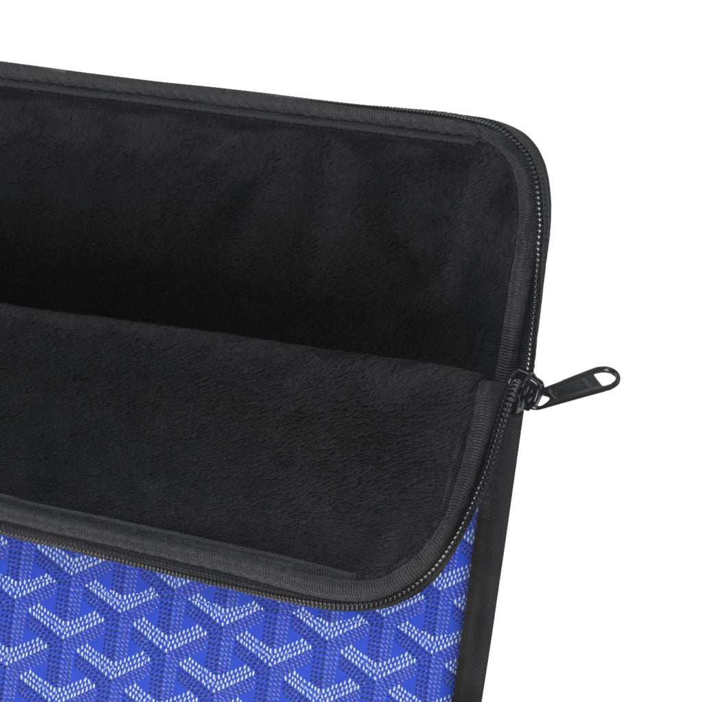 Goyard sleeve interior with black lining and zippered edge