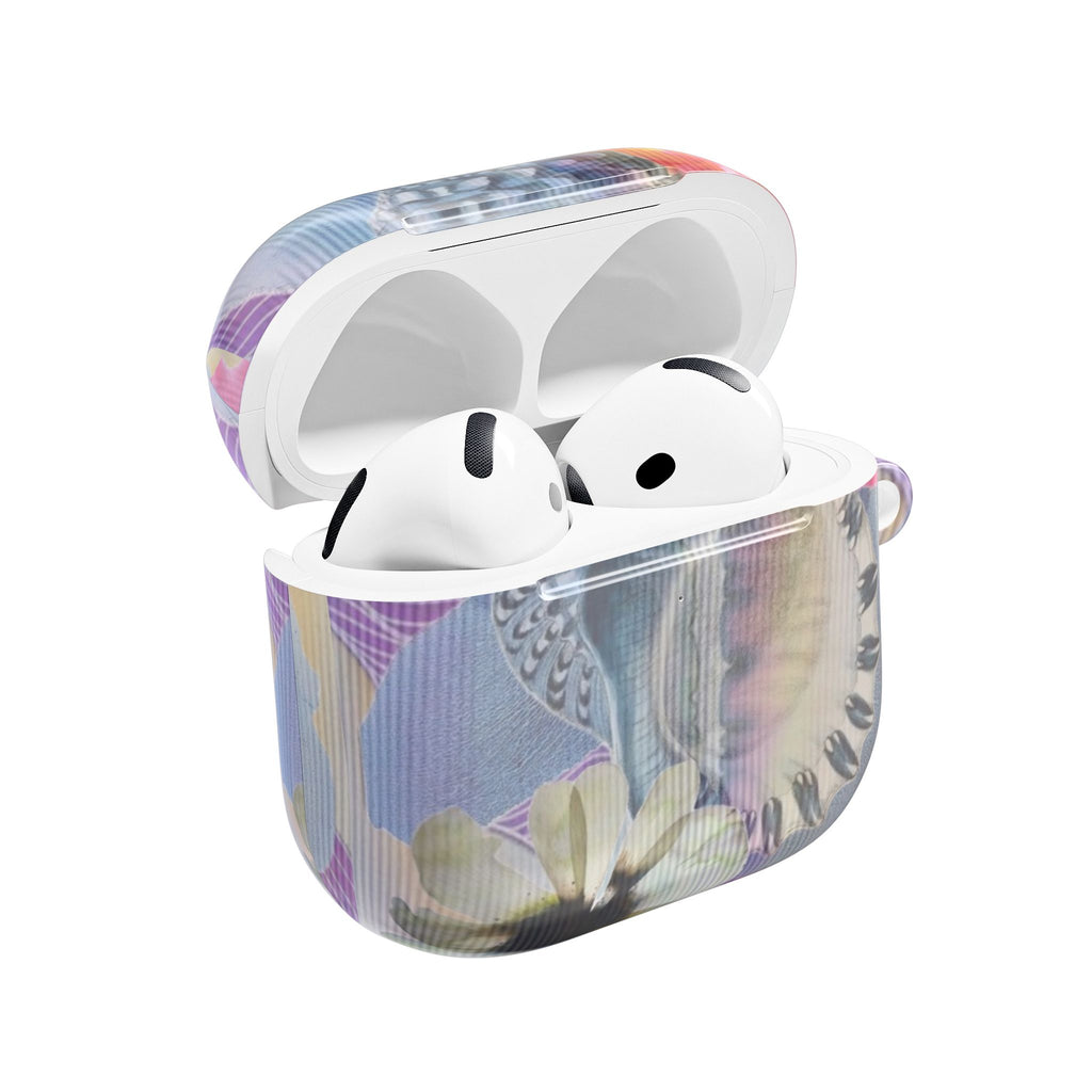 WHIMSY SEA SHELL AIRPOD CASE