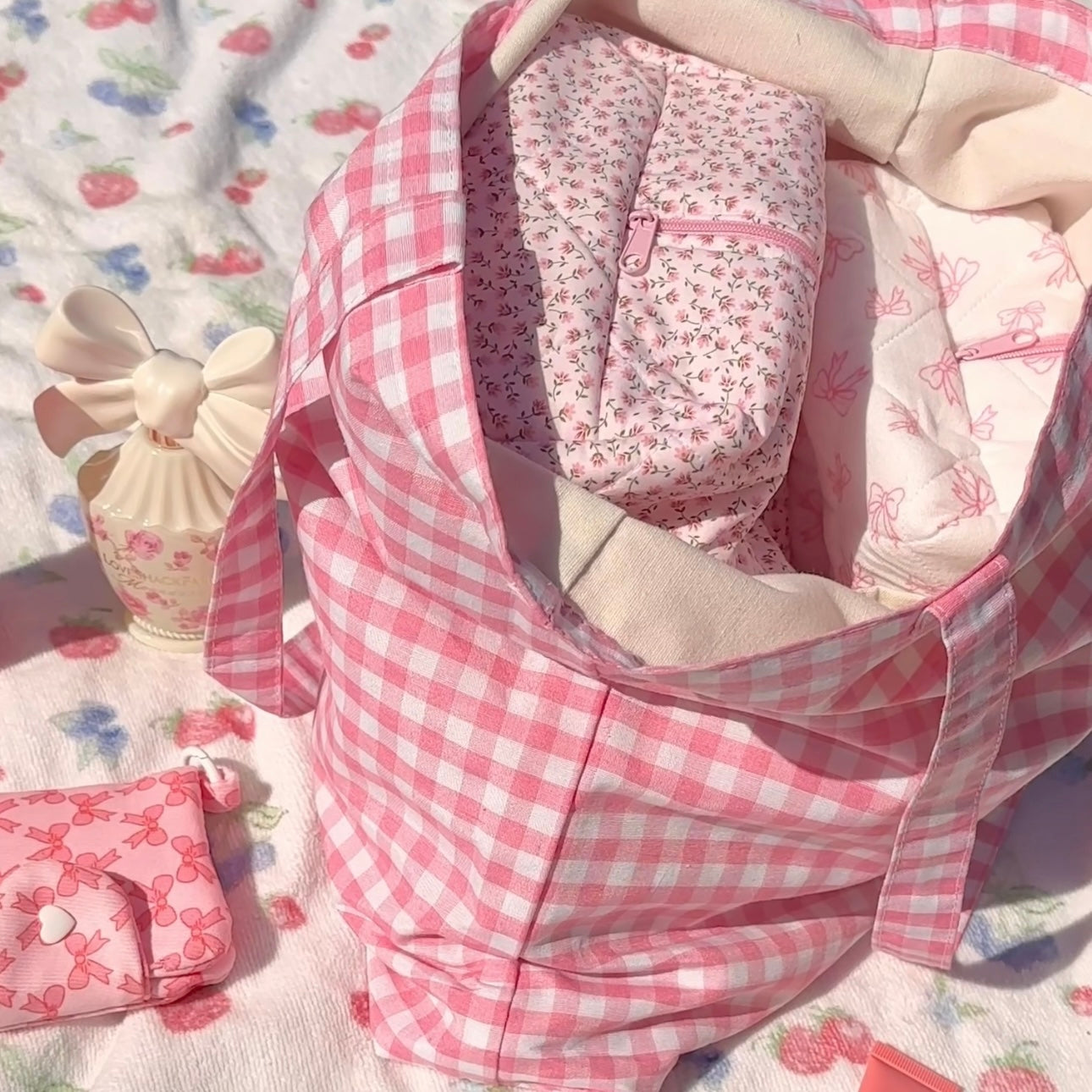 LARGE PINK GINGHAM TOTEBAG