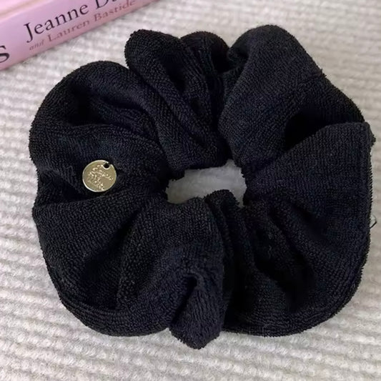 BLACK TEDDY SCRUNCHIE