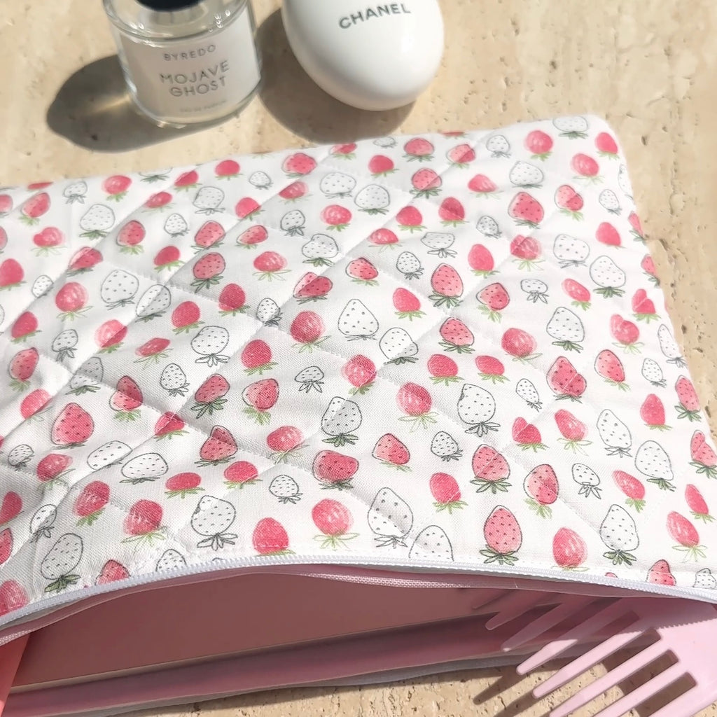 STRAWBERRIES IPAD SLEEVE-AYJAY