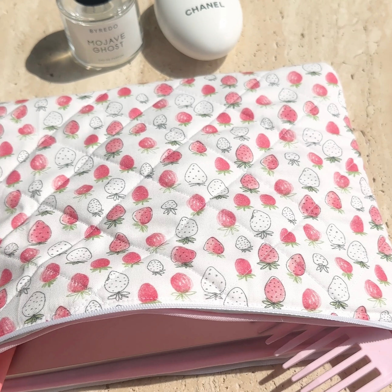 STRAWBERRIES IPAD SLEEVE-AYJAY