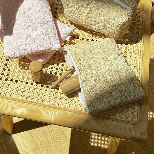 BROWN TEDDY GINGHAM FLAT POUCH