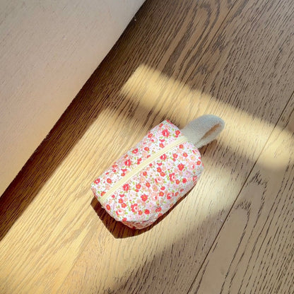 RED FLORAL MINI KEYCHAIN BAG