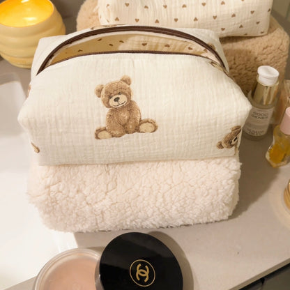 TEDDY BEAR HEARTS MAKEUP BAG