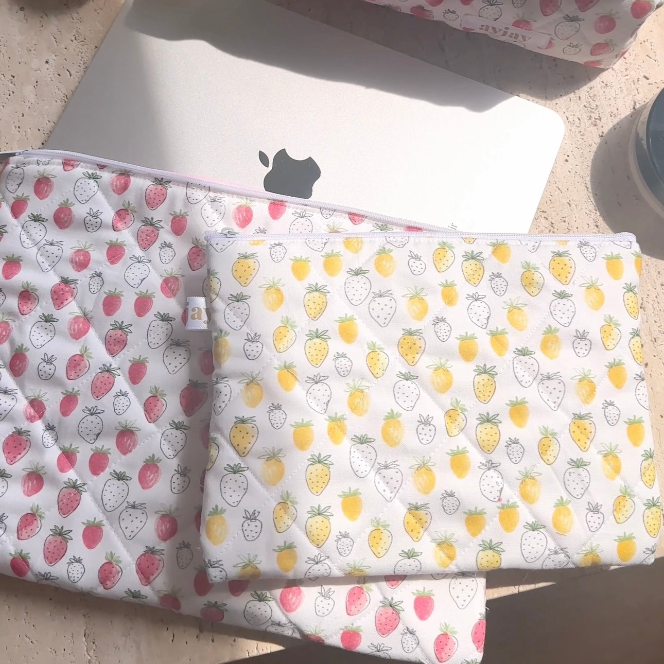 STRAWBERRIES IPAD SLEEVE-AYJAY