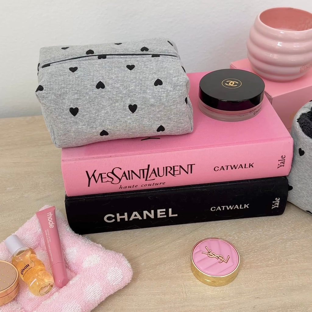 GREY HEARTS MAKEUP BAG