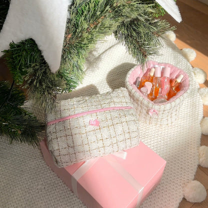 CHRISTMAS TWEED