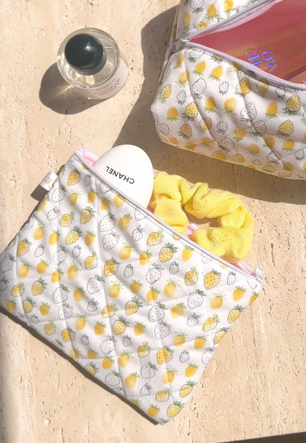 YELLOW STRAWBERRIES POUCH-AYJAY