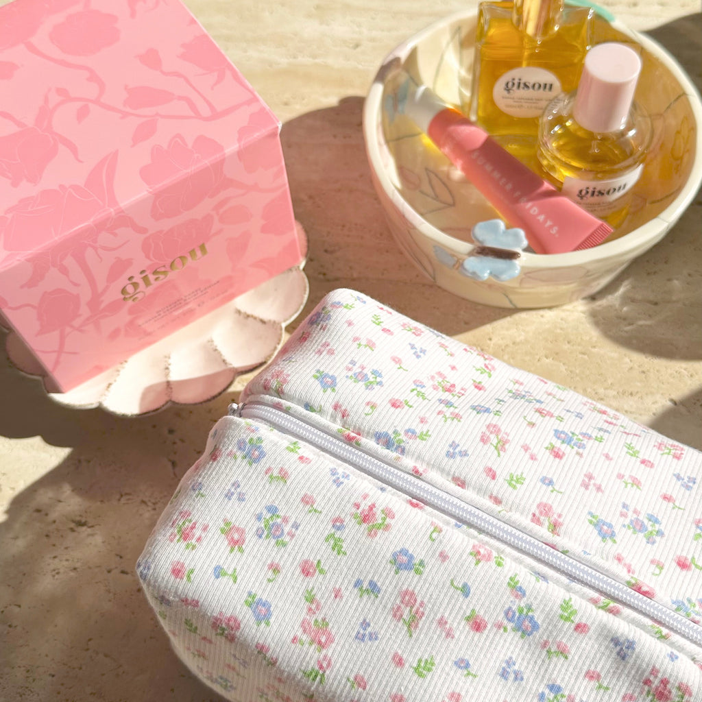 VINTAGE WHITE FLORAL MAKE-UP BAG-AYJAY