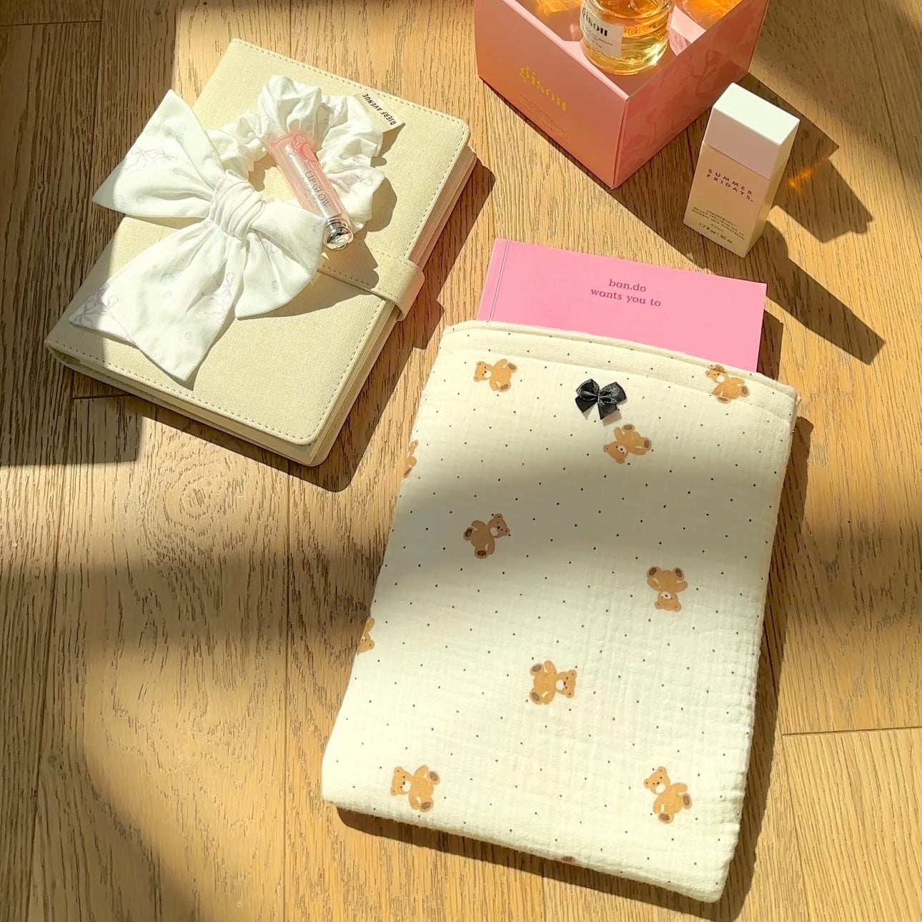 TEDDY BEAR BOOKSLEEVE