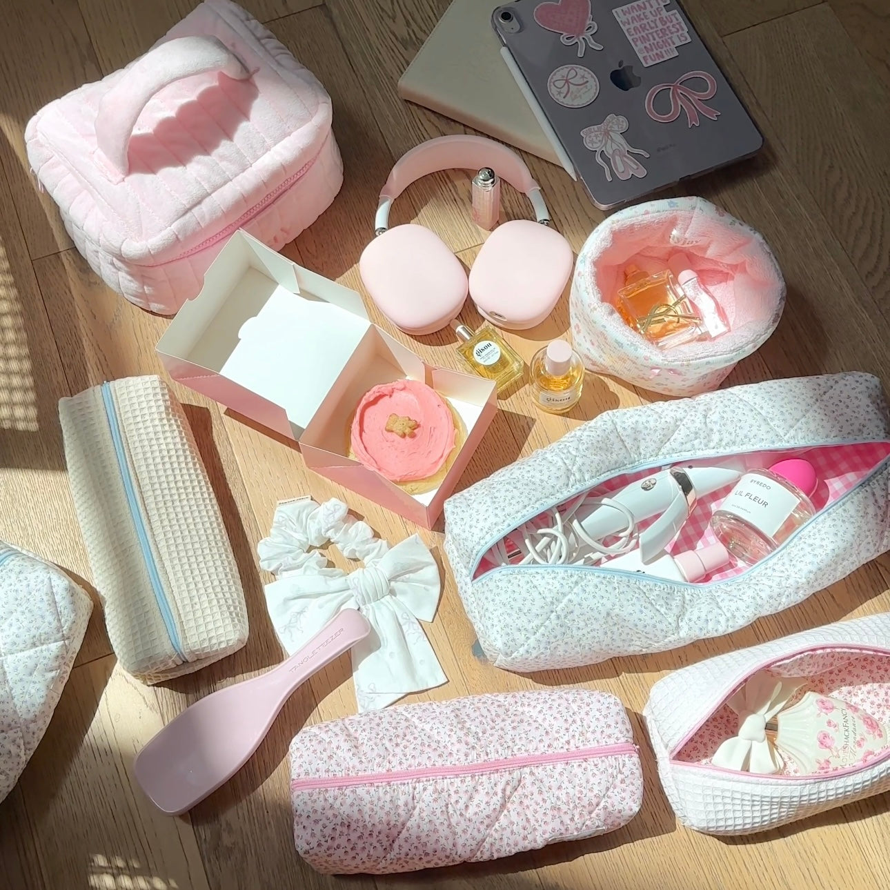 PINK FLORAL VANITY BAG