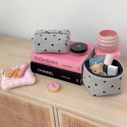 GREY HEARTS MAKEUP BAG