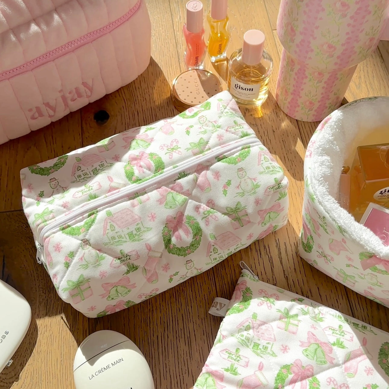 THE NORTH POLE MAKEUP BAG