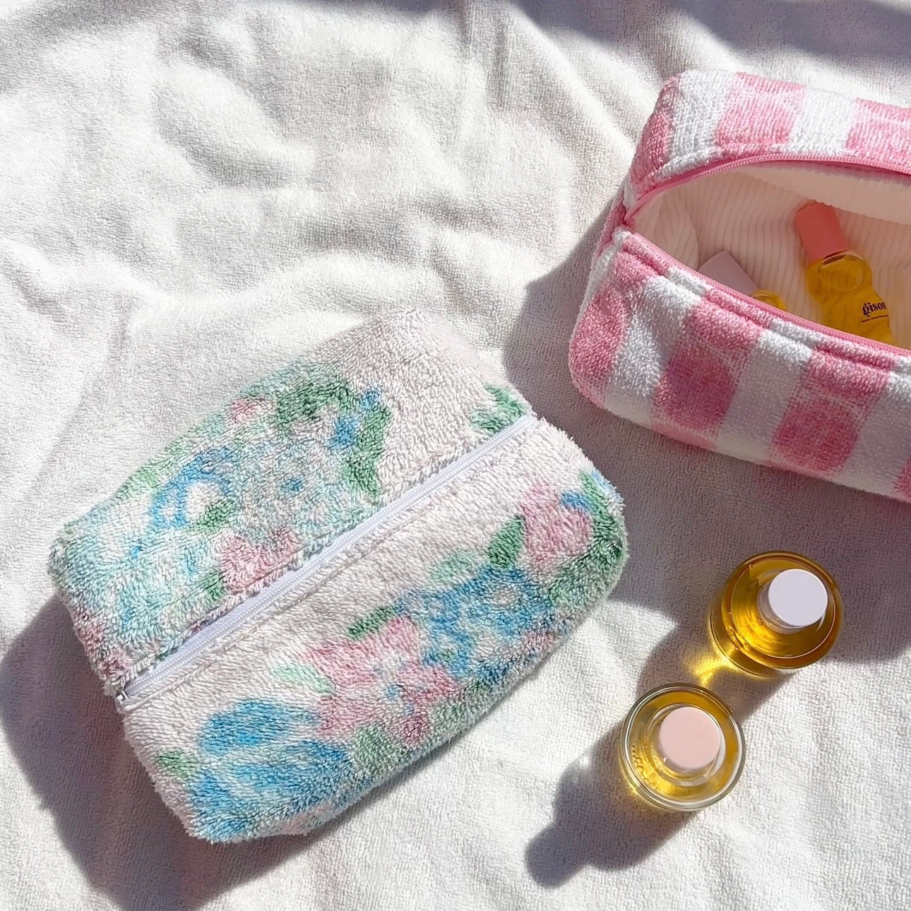 VINTAGE TEDDY WHITE & BLUE FLORAL