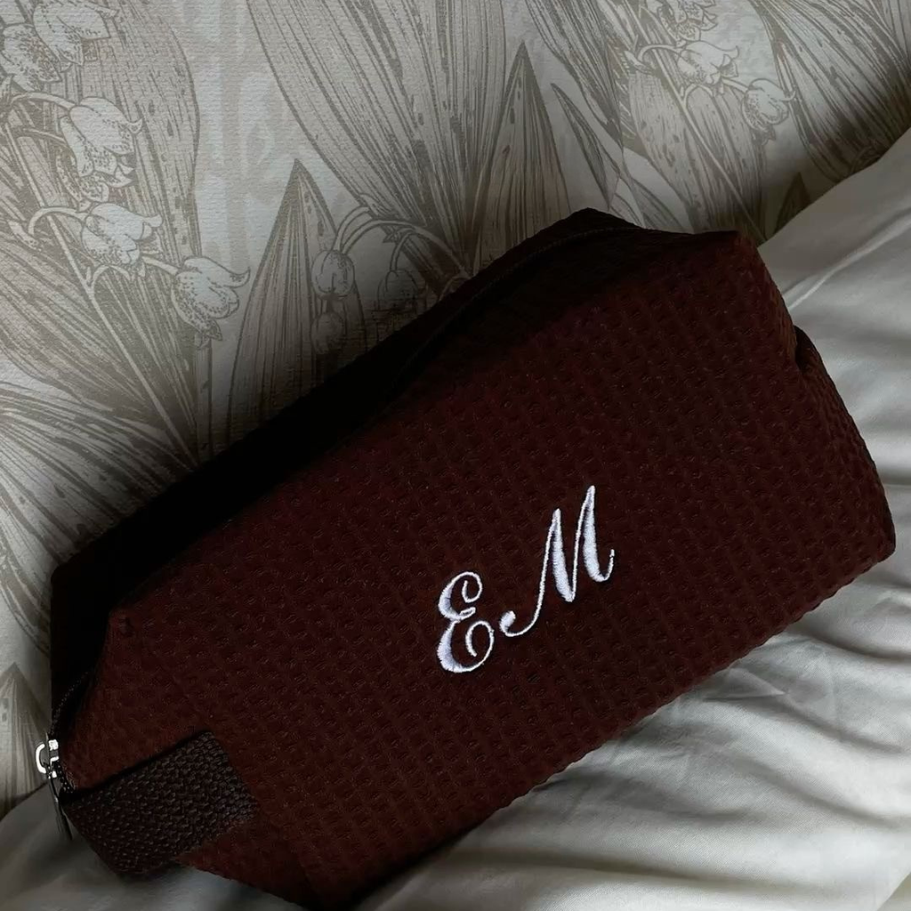 BROWN WAFFLE KNIT WHITE PERSONALIZED NAME BAG