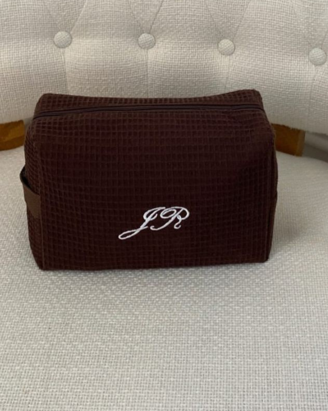 BROWN WAFFLE KNIT WHITE PERSONALIZED NAME BAG