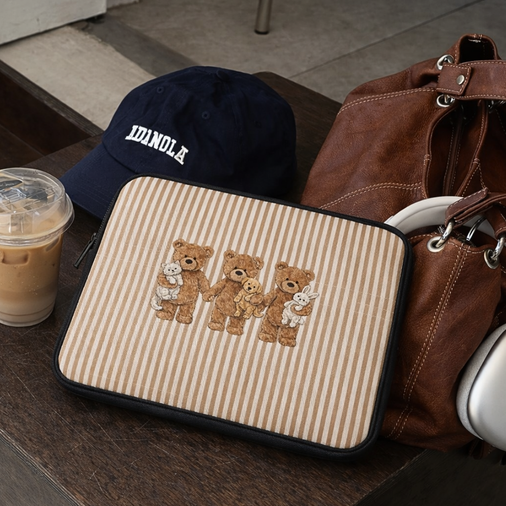 BEIGE STRIPES TEDDY BEAR PETS NEOPRENE KINDLE IPAD & LAPTOP SLEEVE