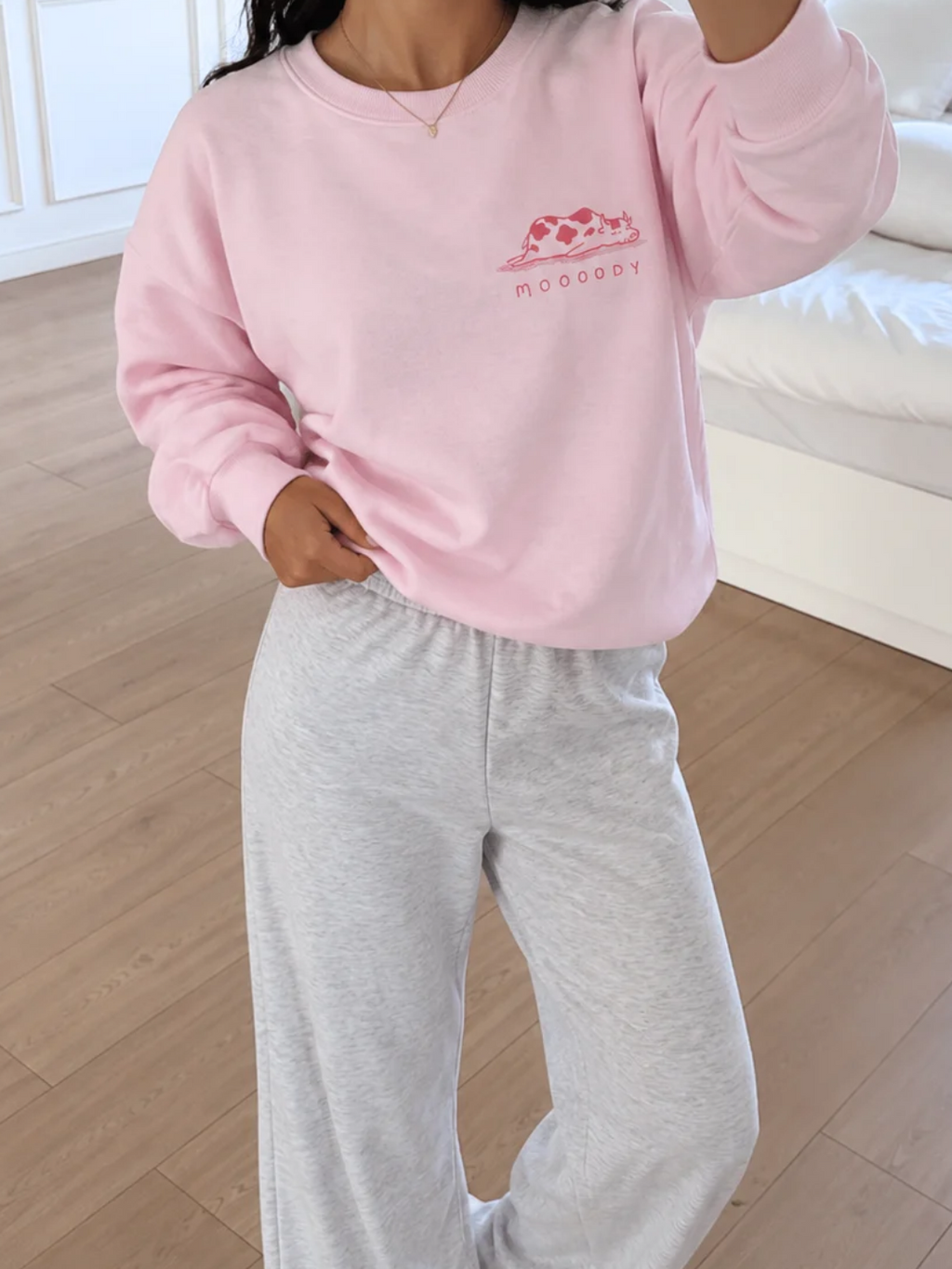 THE MOODY PINK CREWNECK SWEATSHIRT