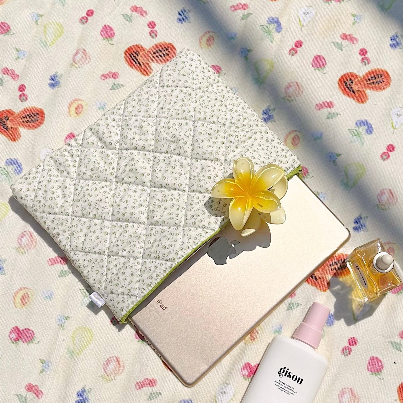 GREEN DITSY IPAD SLEEVE-AYJAY