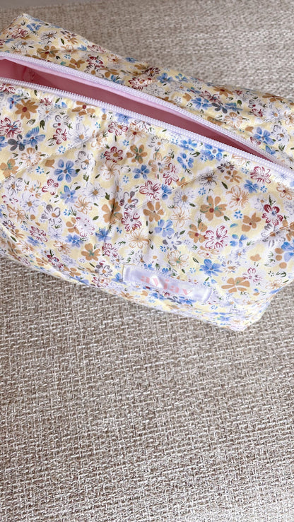 MINIMALIST YELLOW FLORAL-AYJAY