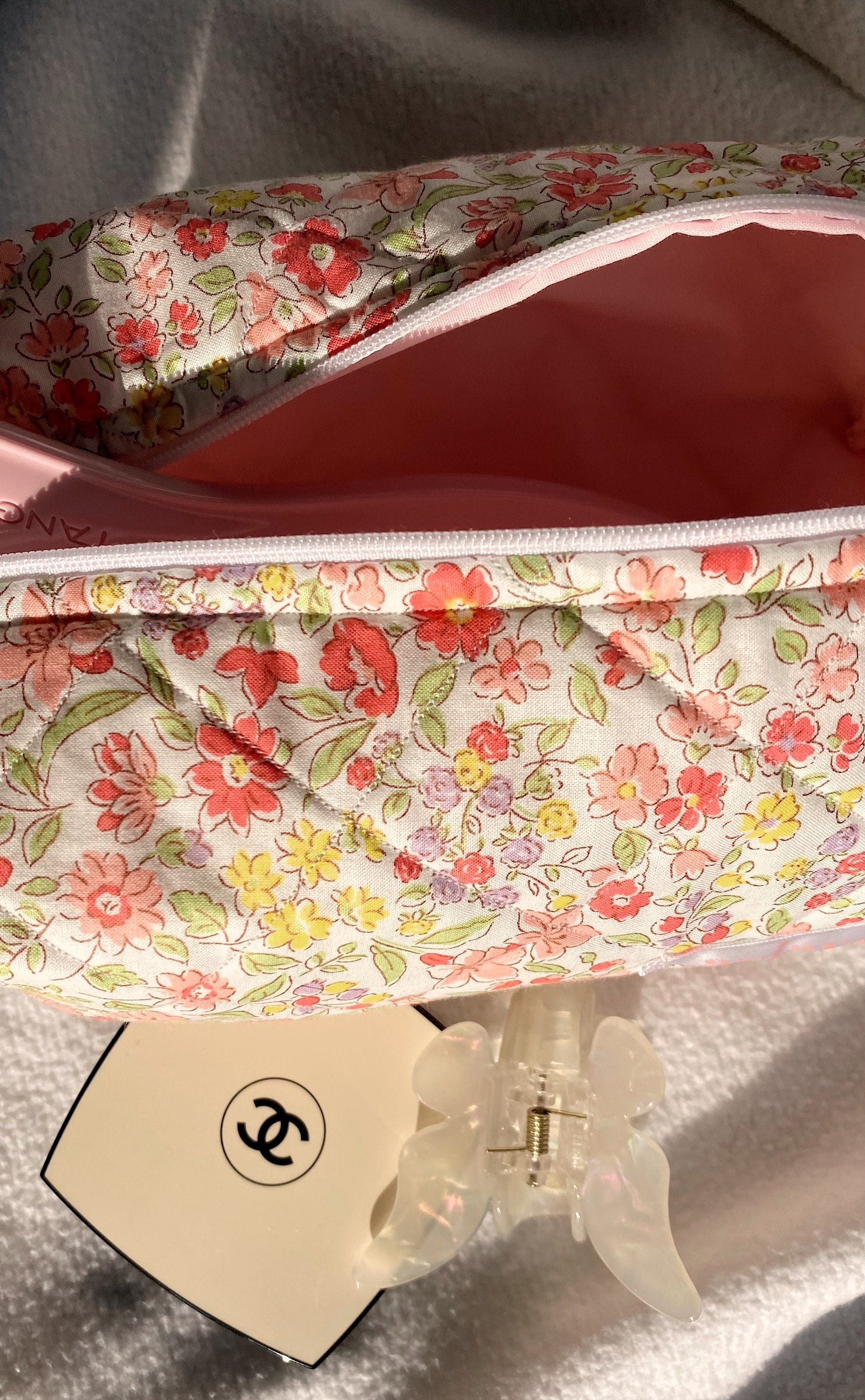 VINTAGE RED FLORAL MAKE-UP BAG-AYJAY