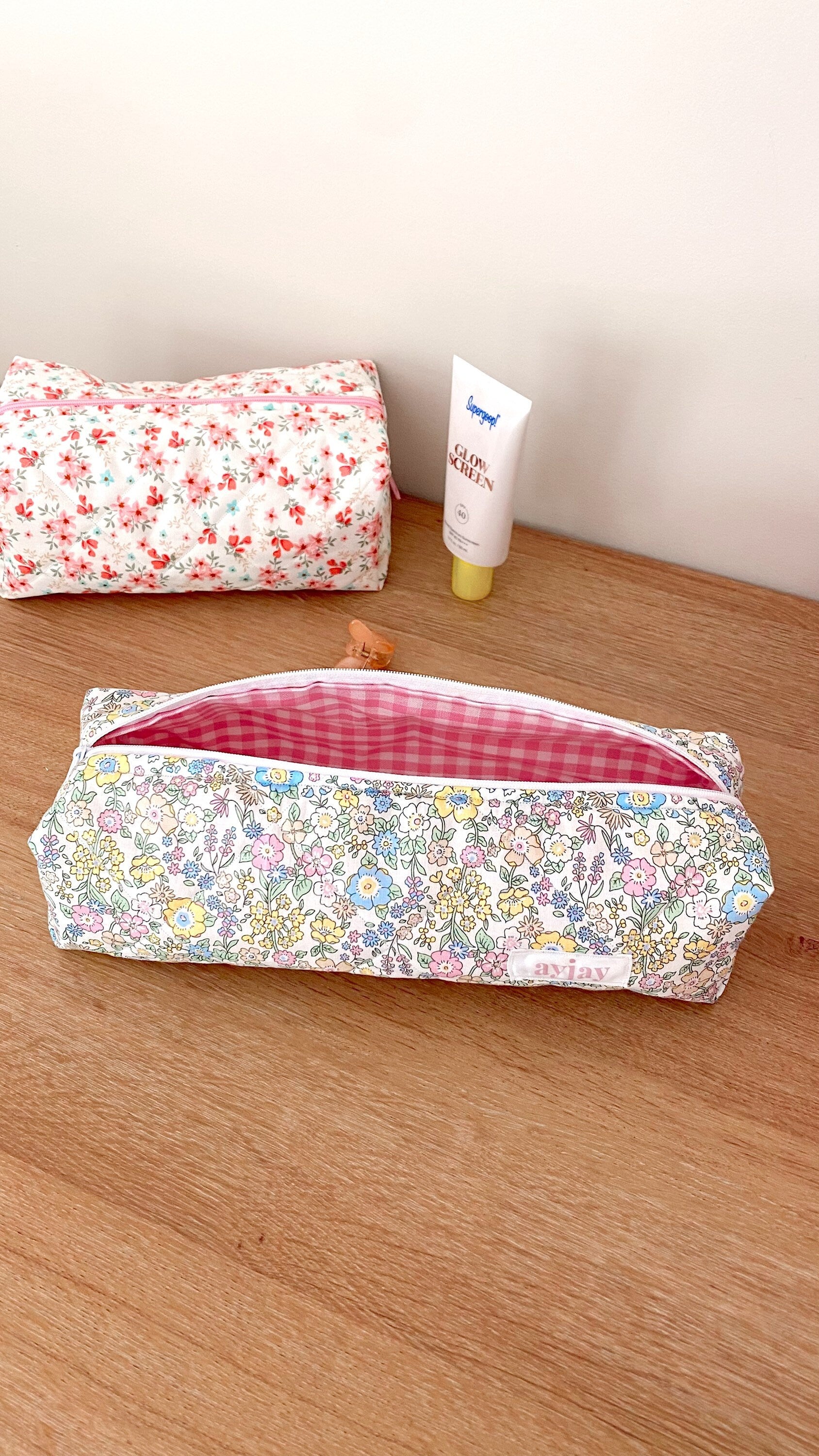PASTEL FLORAL PENCIL CASE-AYJAY
