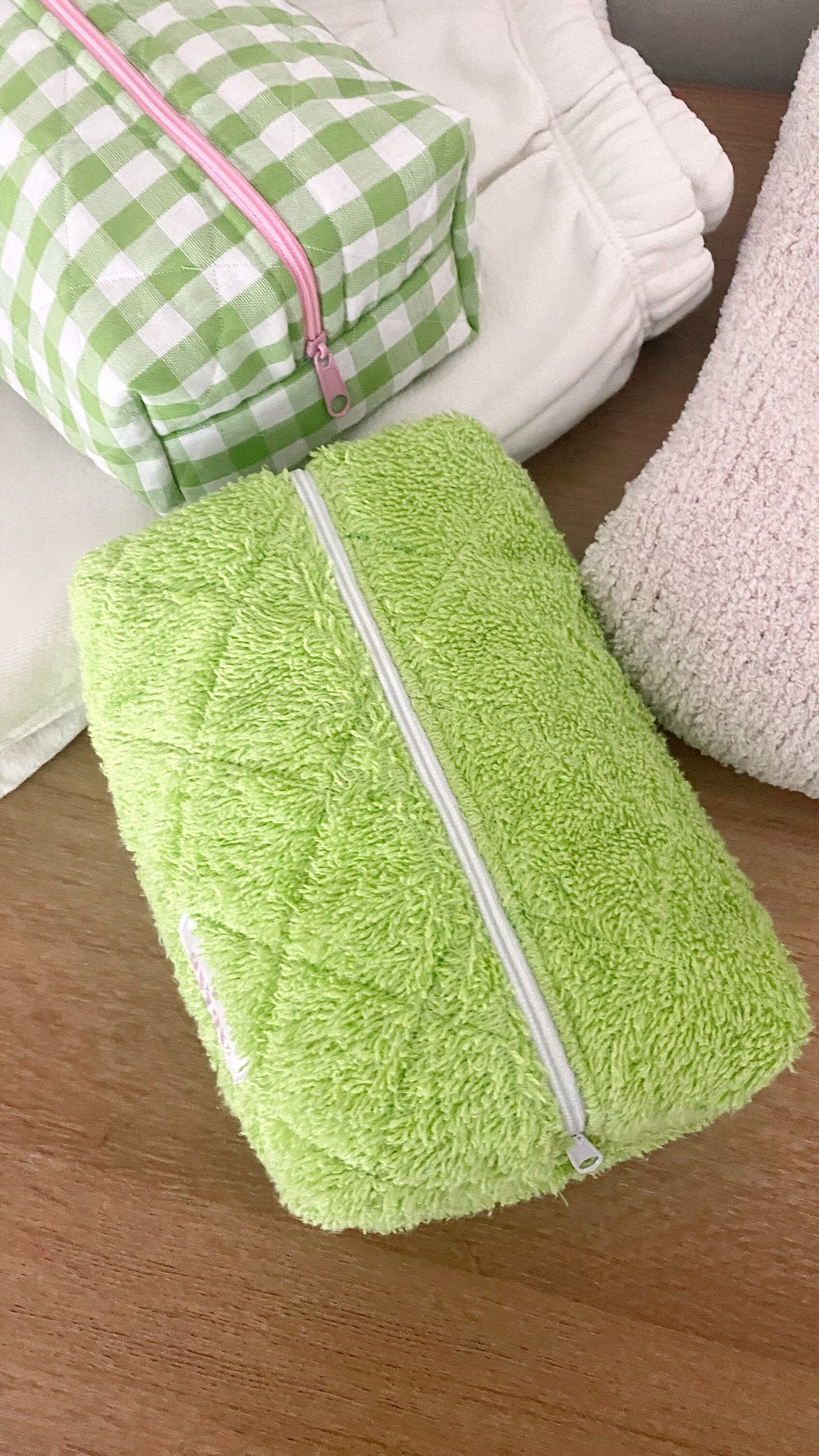 GREEN TEDDY MAKE-UP BAG-AYJAY
