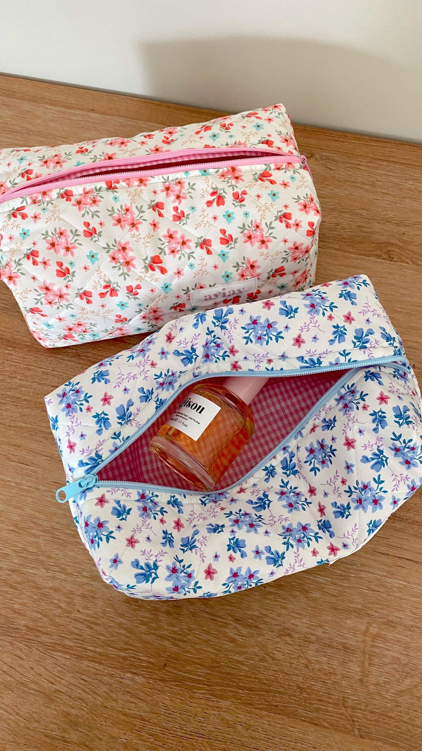 BLUE FLORAL MAKE-UP BAG-AYJAY