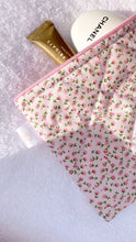 Load image into Gallery viewer, PINK FLORAL POUCH
