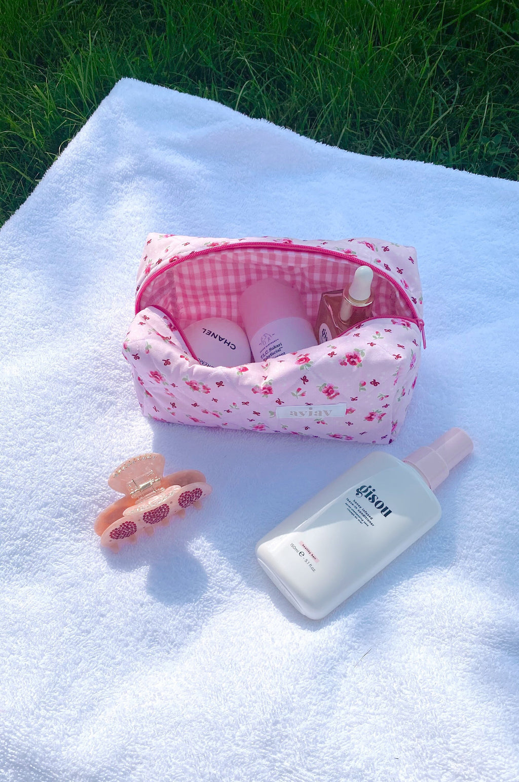 CUTE PINK COQUETTE FLORAL MAKEUP TOILETRY TRAVEL BAG