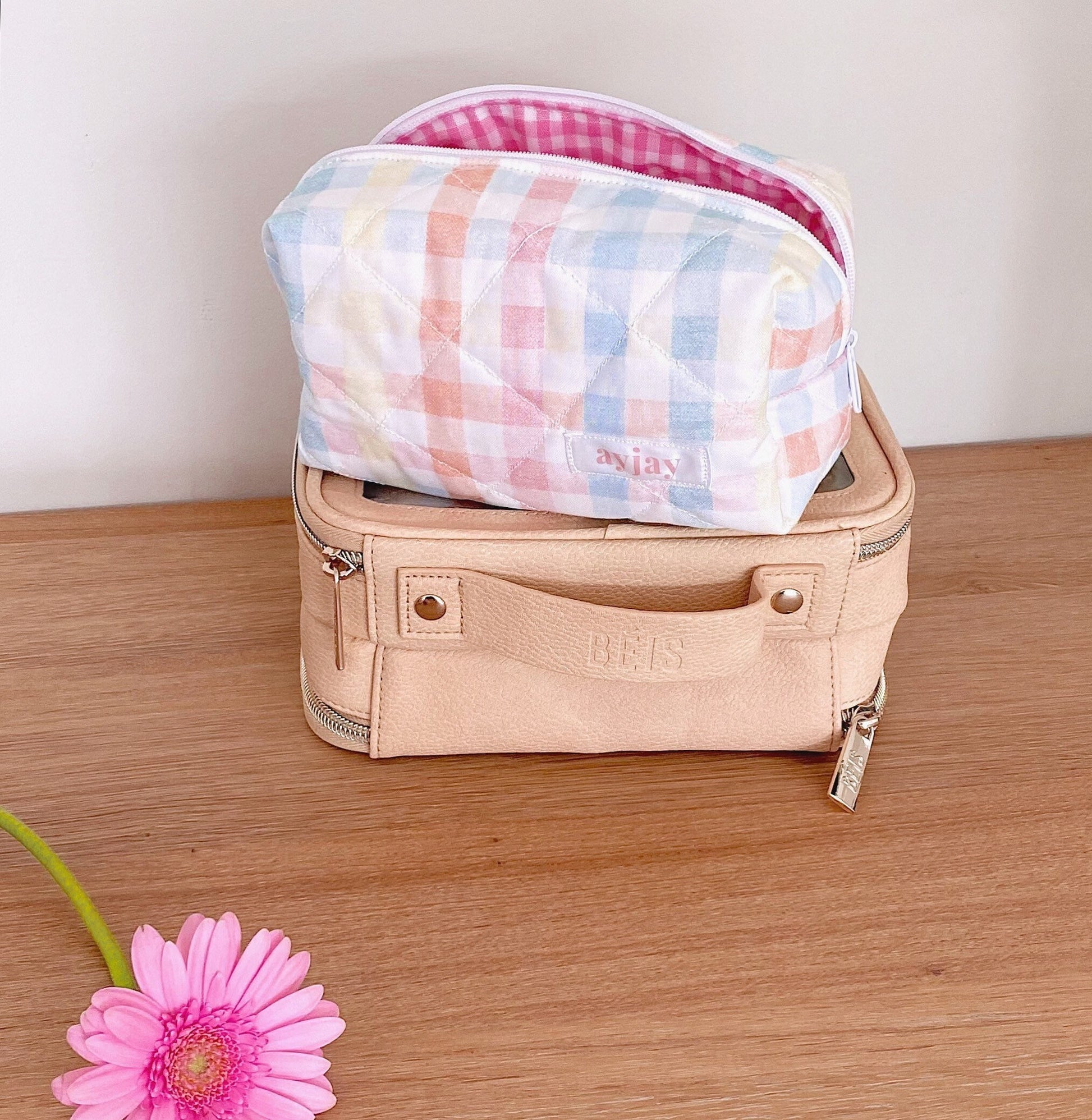 PASTEL GINGHAM MAKE-UP BAG-AYJAY