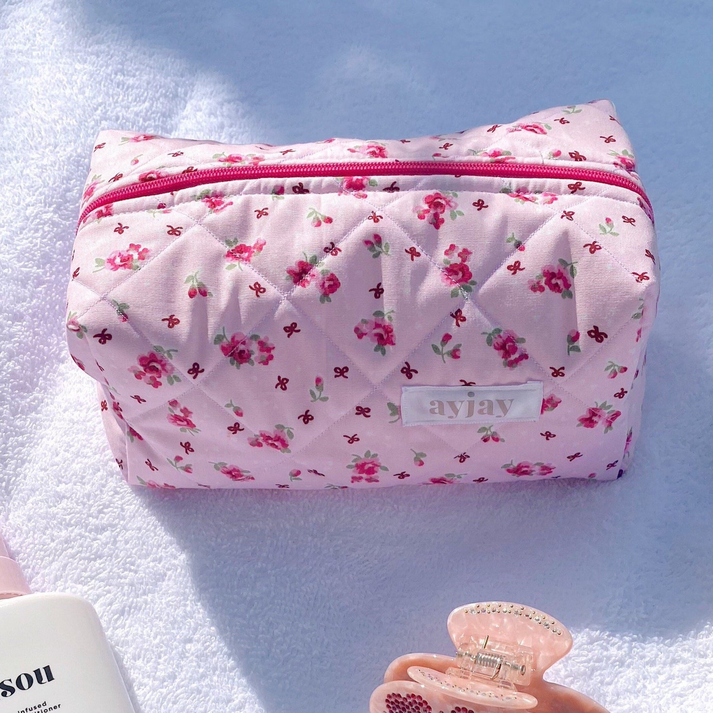 CUTE PINK COQUETTE FLORAL MAKEUP TOILETRY TRAVEL BAG