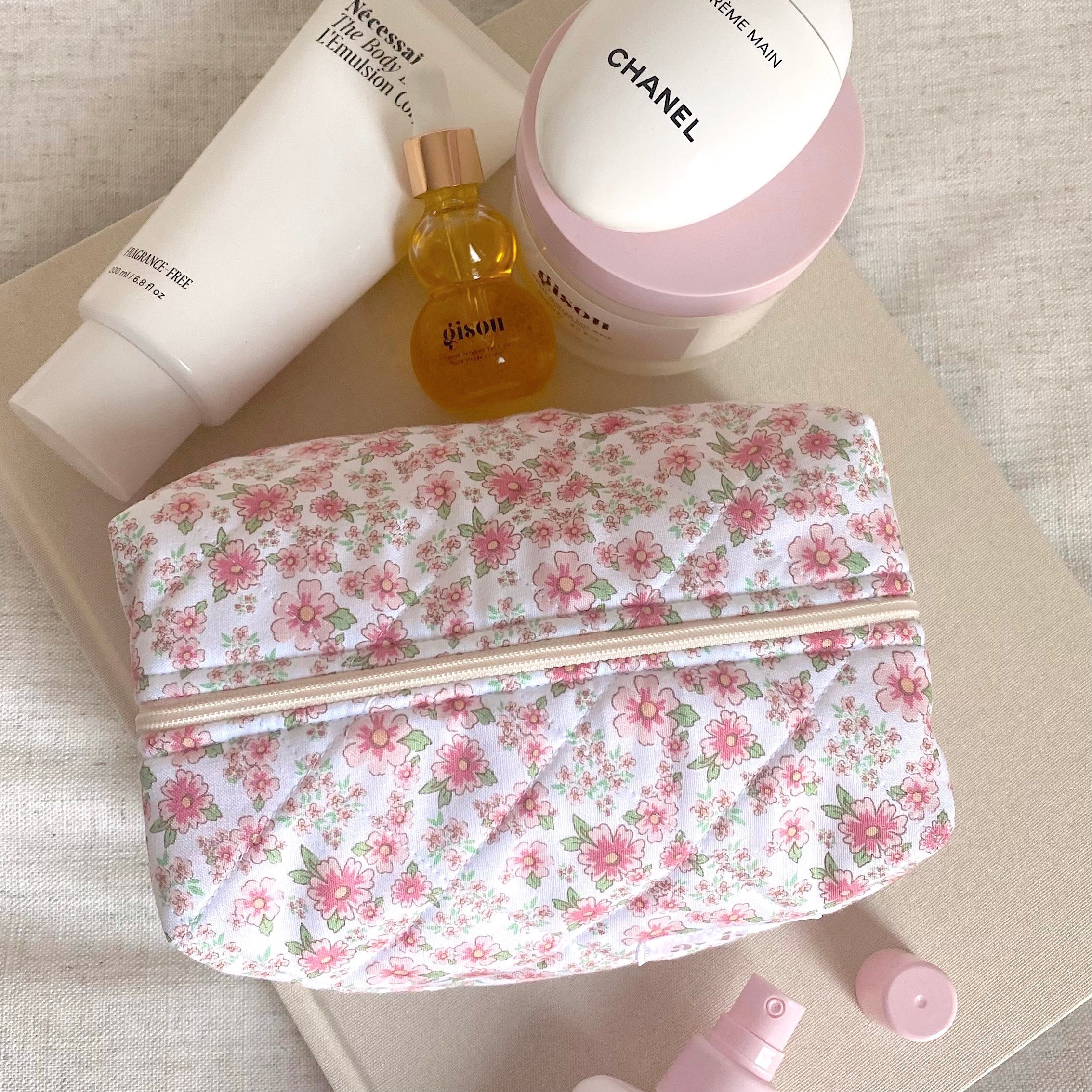 CUTE PINK FLORAL MAKEUP TOILETRY BAG
