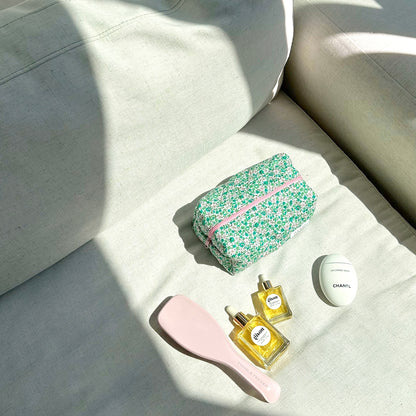 CUTE GREEN PINK FLORAL MAKEUP TOILETRY BAG