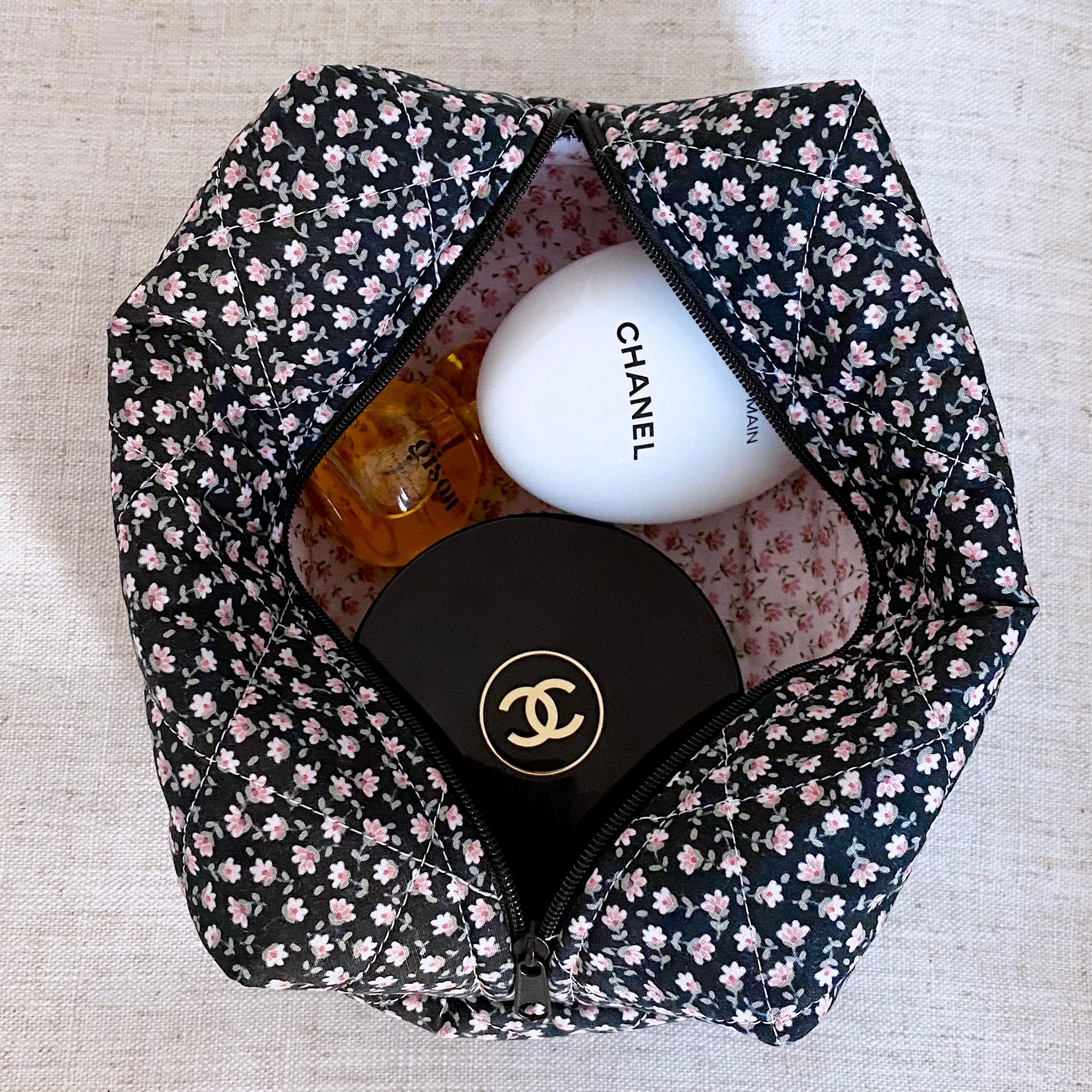 BLACK FLORAL MAKEUP COSMETICS BAG