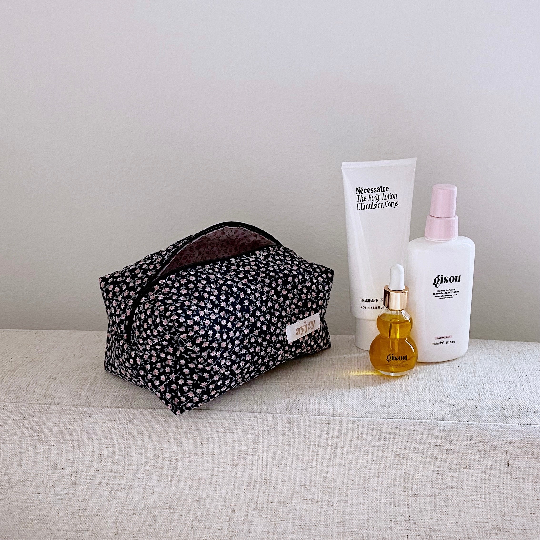 BLACK FLORAL MAKEUP COSMETICS BAG
