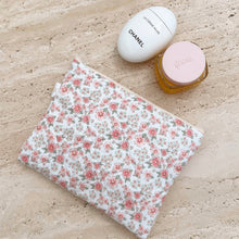 Load image into Gallery viewer, CREAM PINK FLORAL POUCH
